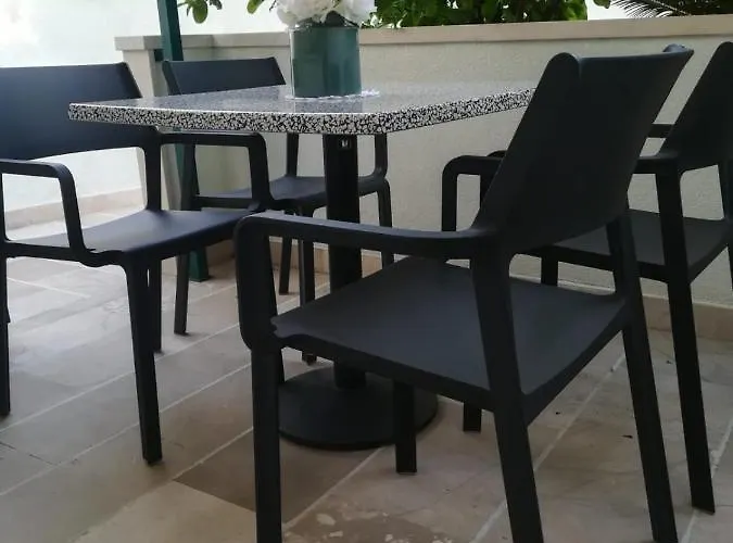 Vidos Makarska